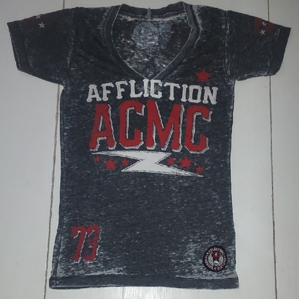Affliction Gray and Red Graphic Tee. Small